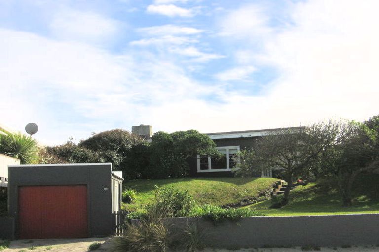 Photo of property in 17 Ocean Beach Street, Foxton Beach, Foxton, 4815