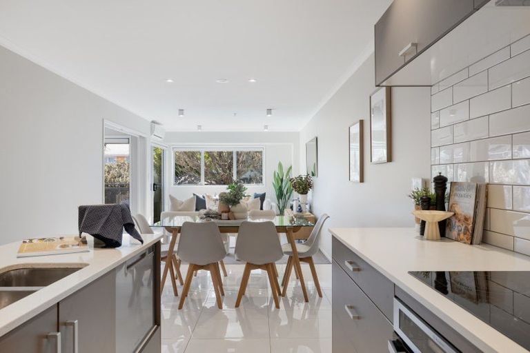 Photo of property in Mooring Apartments, 110/277 Maunganui Road, Mount Maunganui, 3116