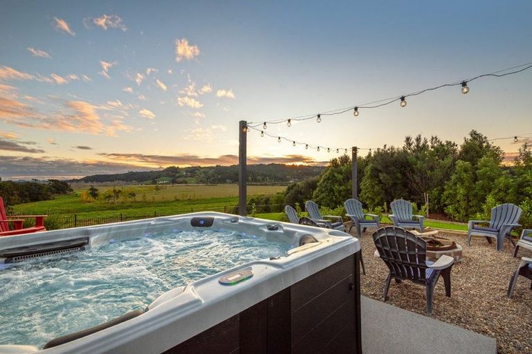 Photo of property in 14 Awatiro Drive, Kaukapakapa, 0871