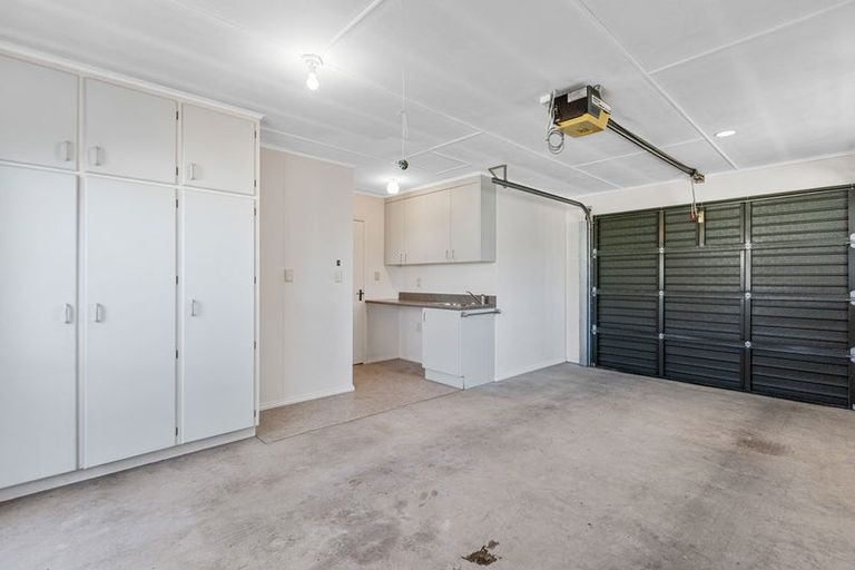 Photo of property in 40 Gisborne Terrace, Opunake, 4616