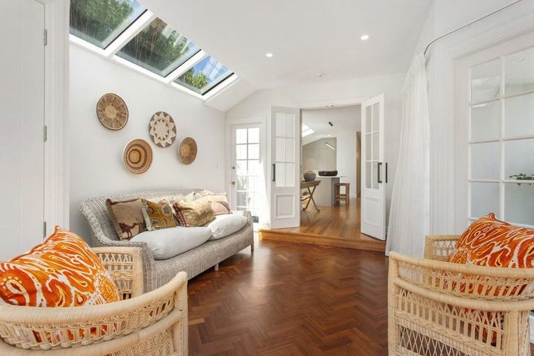 Photo of property in 65 Kotare Street, Fendalton, Christchurch, 8041