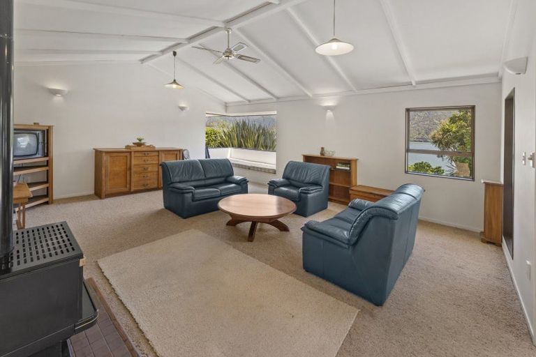 Photo of property in 2 Cook Street, Havelock, 7100