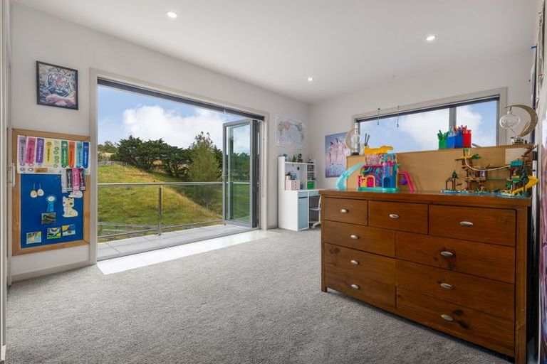 Photo of property in 75b Paremata Haywards Road, Pauatahanui, Porirua, 5381