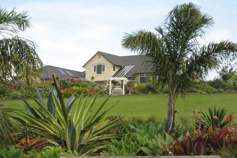 Photo of property in 31 Broadwood Rise, Kumeu, 0892