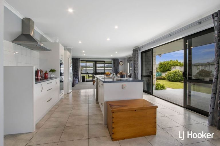 Photo of property in 11 Reel Road, Athenree, Waihi Beach, 3611