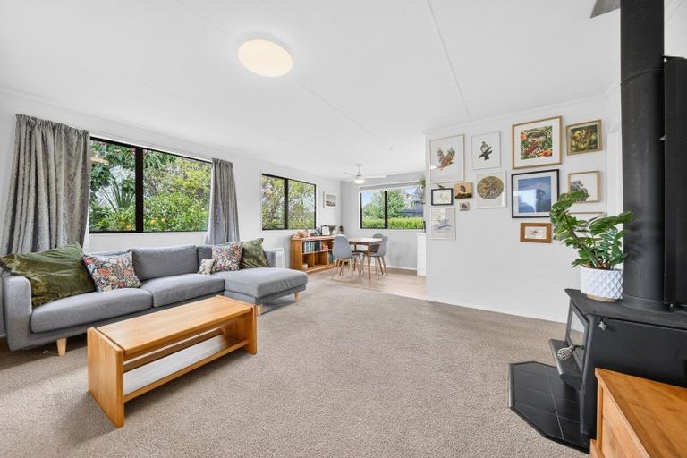 Photo of property in 43 Jellicoe Street, Greytown, 5712