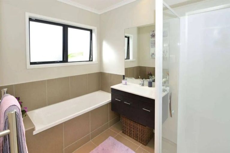 Photo of property in 21 Lester Street, Hobsonville, Auckland, 0616