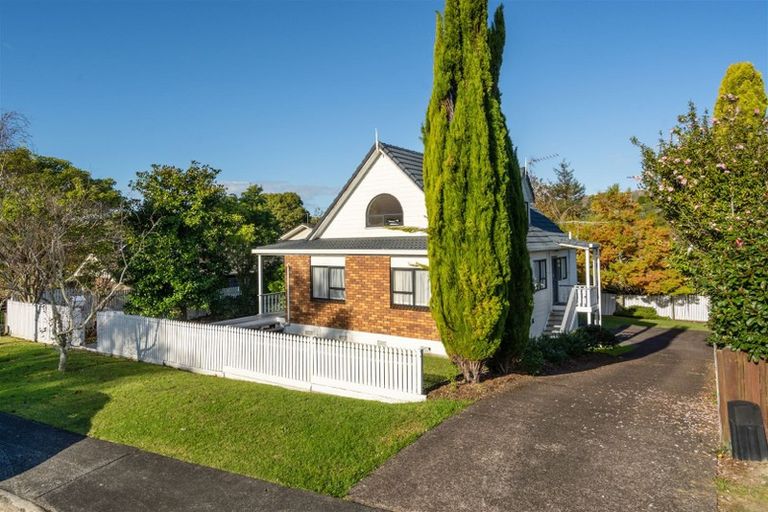 Photo of property in 44 Centorian Drive, Windsor Park, Auckland, 0632