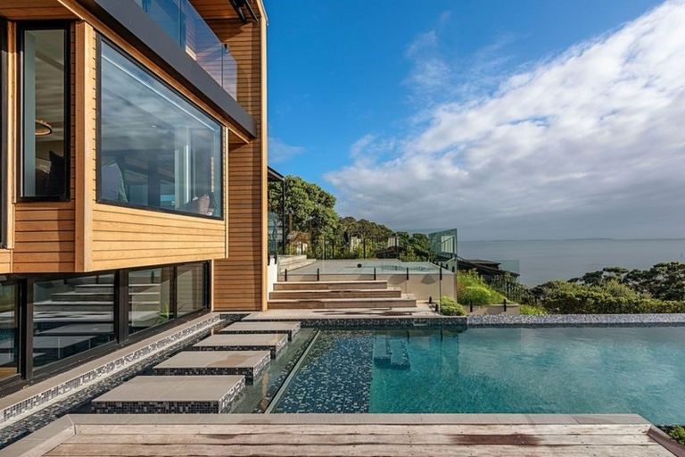 Photo of property in 24 Seacliffe Avenue, Belmont, Auckland, 0622