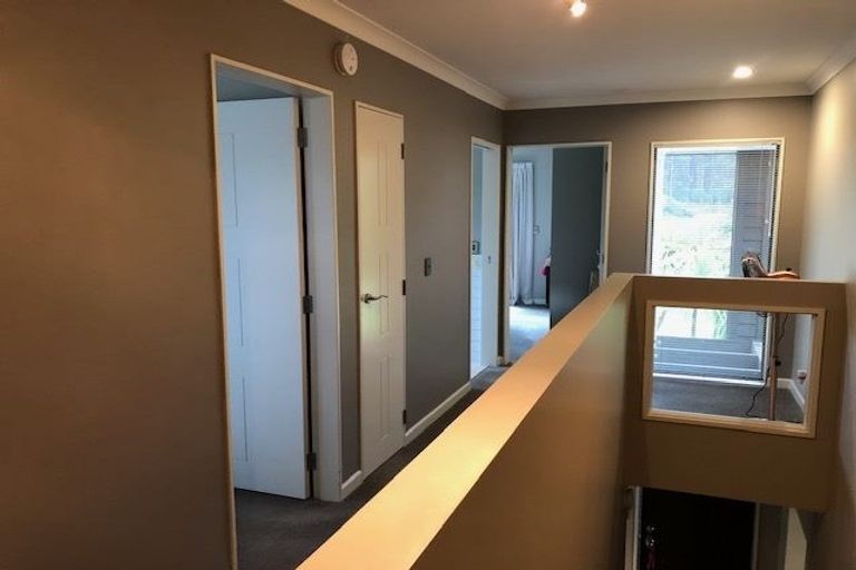 Photo of property in 8 Springhaven Lane, Paraparaumu, 5032