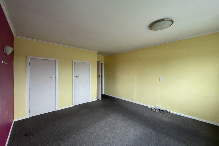 Photo of property in 65 Ocean View Road, Hillcrest, Auckland, 0627