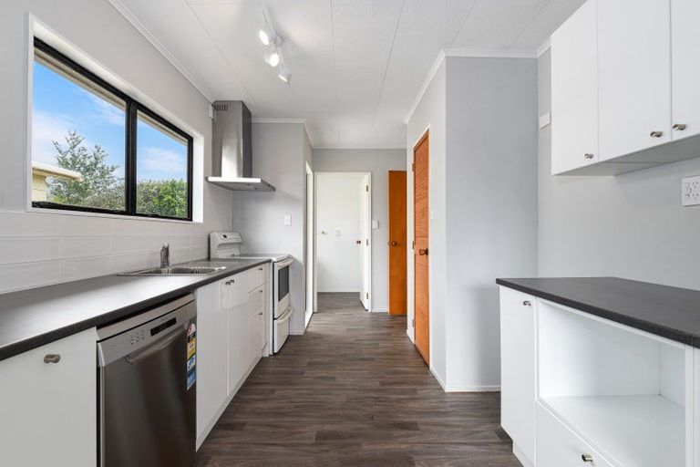 Photo of property in 20 Augustus Earle Place, Pukehangi, Rotorua, 3015