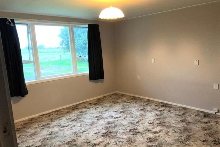 Photo of property in 89 Porikapa Road, Warea, New Plymouth, 4381