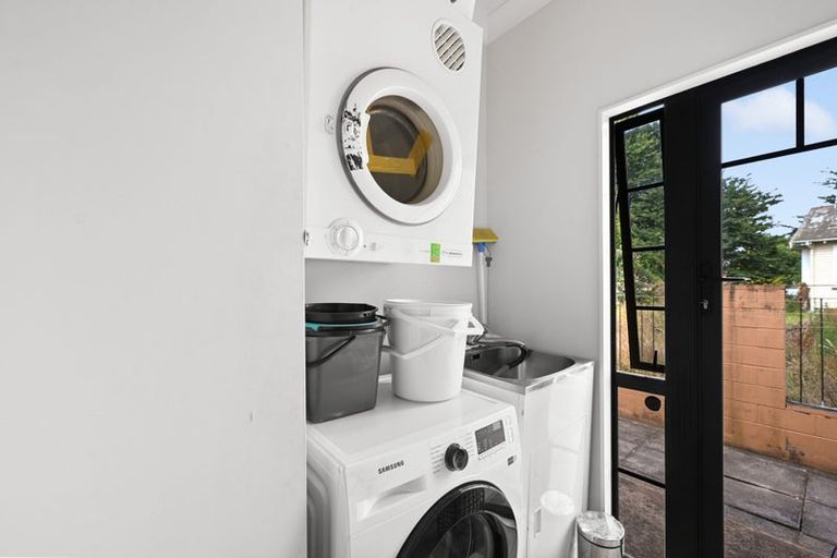 Photo of property in 35 Clarkin Road, Fairfield, Hamilton, 3214