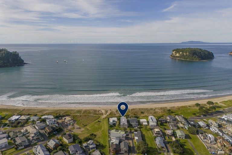 Photo of property in 220b Beverley Terrace, Whangamata, 3620