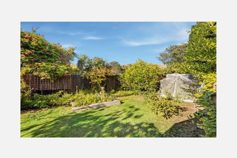 Photo of property in 25 Hardwicke Street, Sumner, Christchurch, 8081