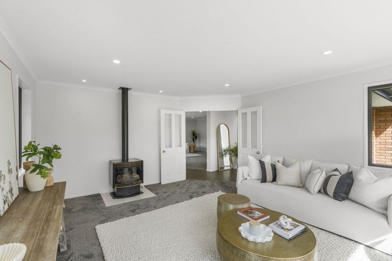 Photo of property in 58 Rothesay Road, Parklands, Christchurch, 8083