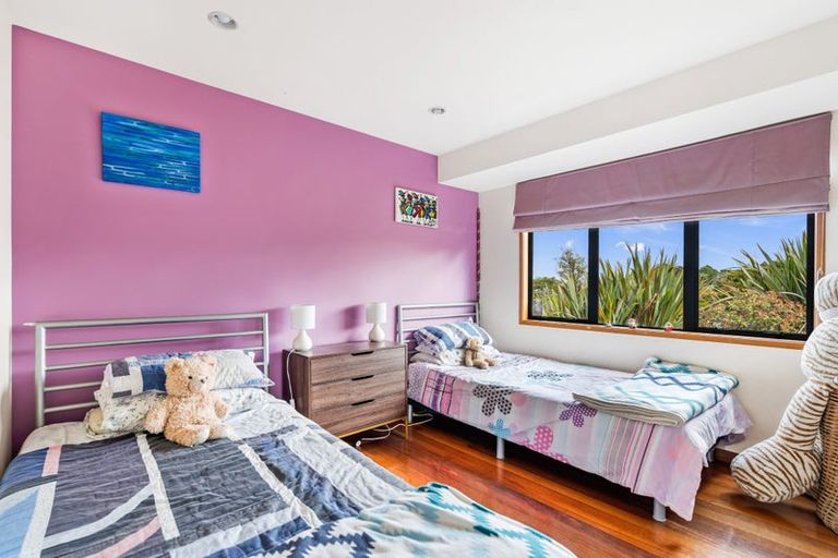 Photo of property in 30 Galliard Way, Kauri, 0185