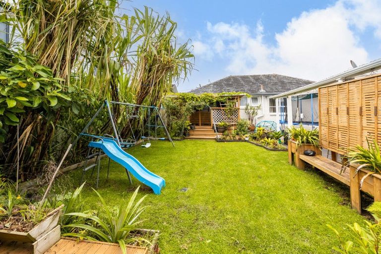 Photo of property in 11 Steven Street, Mangere East, Auckland, 2024