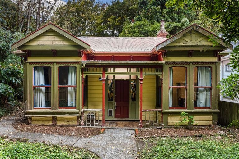 Photo of property in 44 Devon Street, Aro Valley, Wellington, 6021