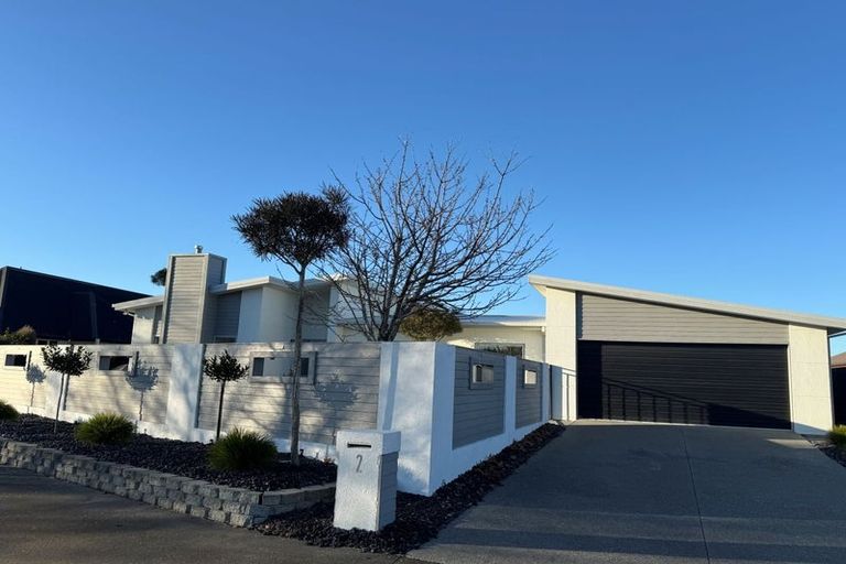 Photo of property in 2 Whio Close, Parklands, Christchurch, 8083