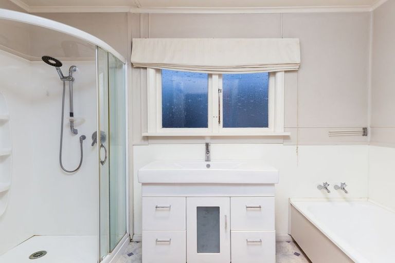 Photo of property in 21 Harris Street, Waimate, 7924