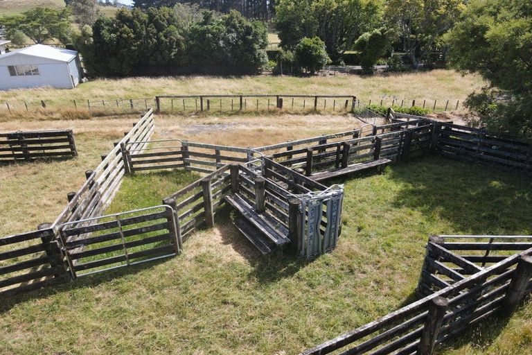 Photo of property in 842 Frankley Road, Hurworth, New Plymouth, 4371