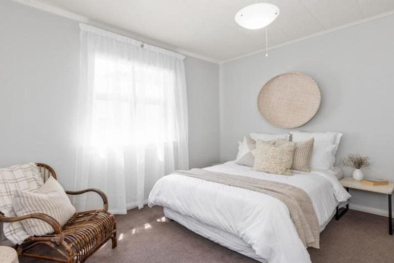 Photo of property in 153 Milton Road, Bluff Hill, Napier, 4110