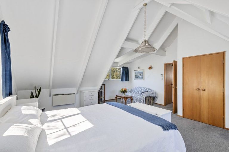 Photo of property in 10 Elder Grove, Whalers Gate, New Plymouth, 4310