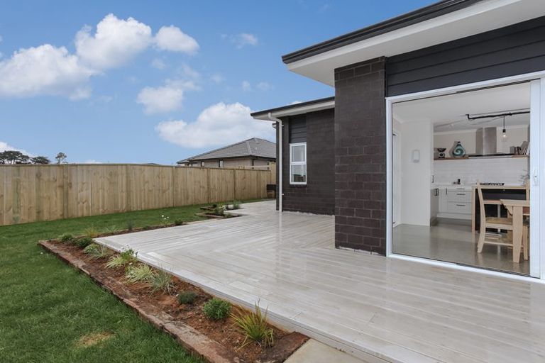 Photo of property in 13 Harakeke Drive, Wharewaka, Taupo, 3330