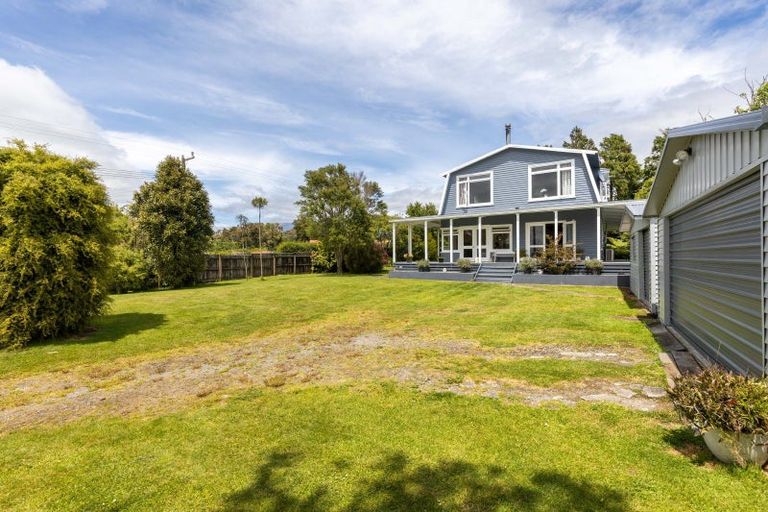 Photo of property in 1358 Mangorei Road, Mangorei, New Plymouth, 4371