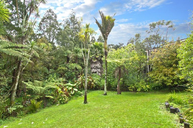 Photo of property in 187 Golf Road, Titirangi, Auckland, 0604