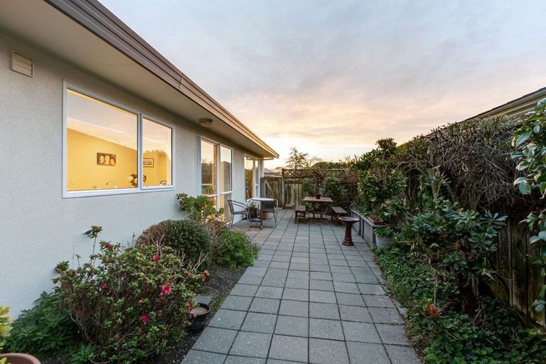 Photo of property in 4g Cedar Drive, Paraparaumu Beach, Paraparaumu, 5032