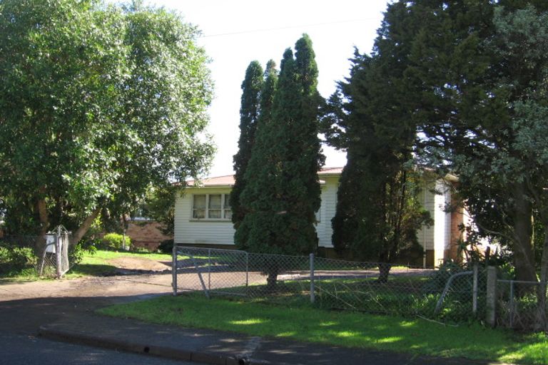 Photo of property in 19 Tindall Crescent, Otara, Auckland, 2023
