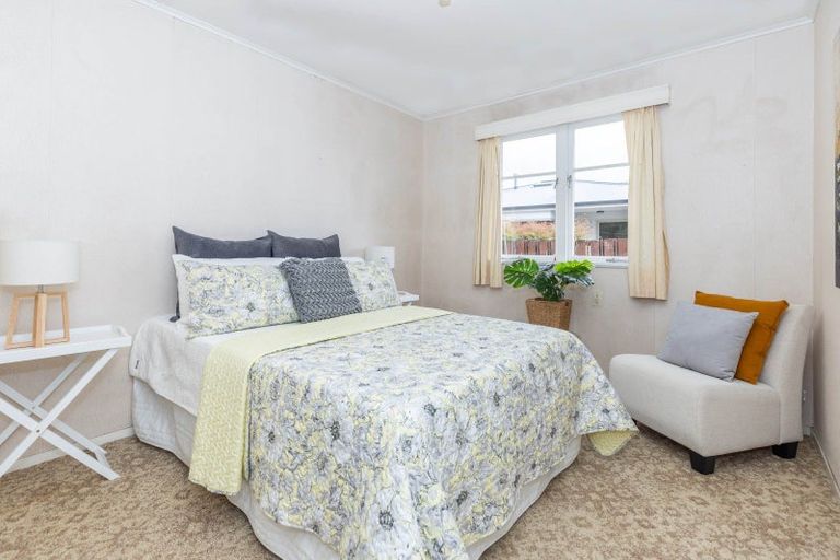 Photo of property in 24 Beverley Crescent, Hillcrest, Hamilton, 3216