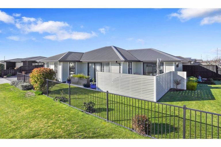 Photo of property in 24 Hodgkinson Road, Pegasus, 7612