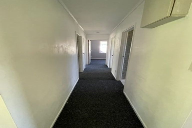 Photo of property in 15 Selago Place, Manurewa, Auckland, 2102