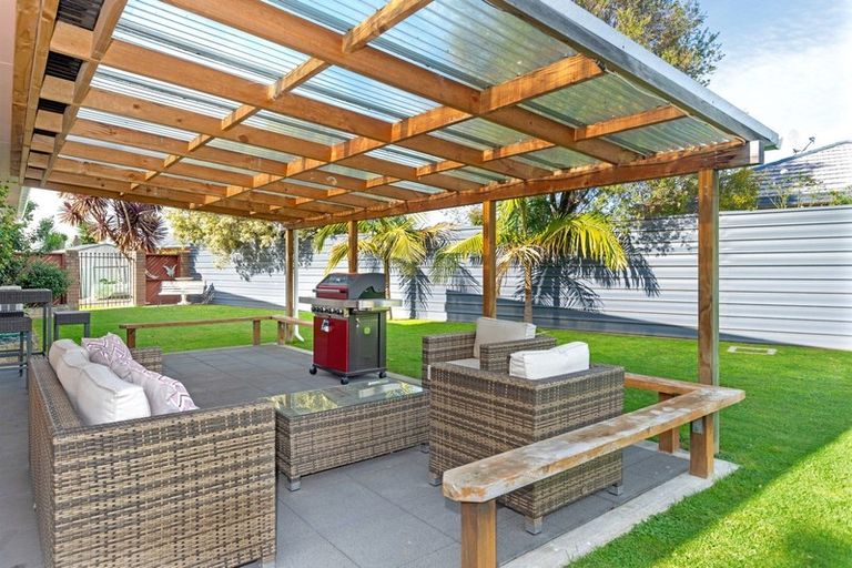 Photo of property in 32 Ruru Avenue, Lytton West, Gisborne, 4010
