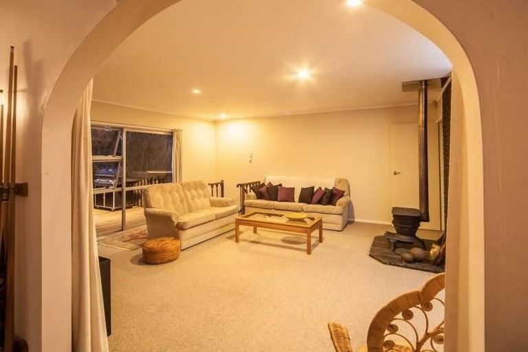 Photo of property in 2/8 Wickstead Place, Massey, Auckland, 0614