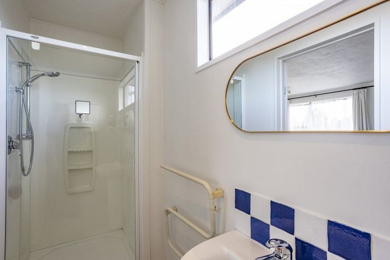 Photo of property in 2 Ebert Place, Rangiora, 7400