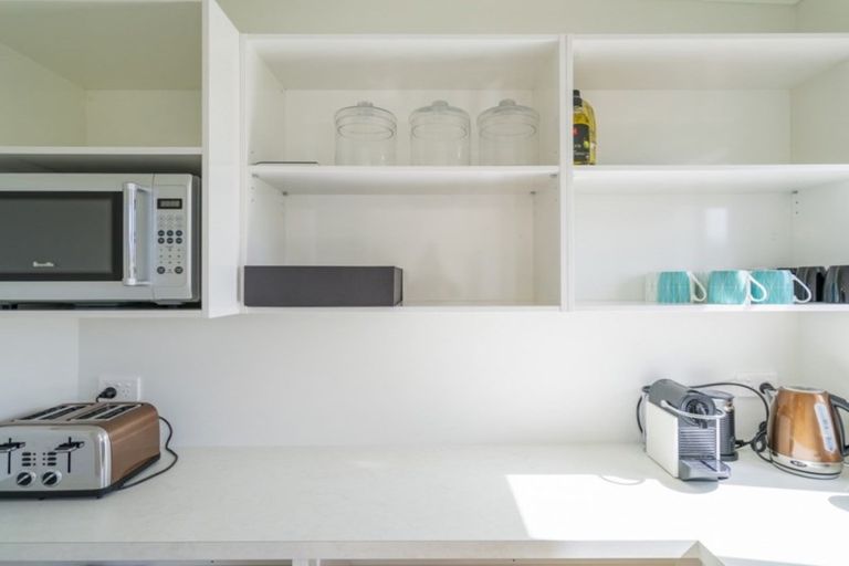 Photo of property in 28 Navigation Drive, Cooks Beach, Whitianga, 3591