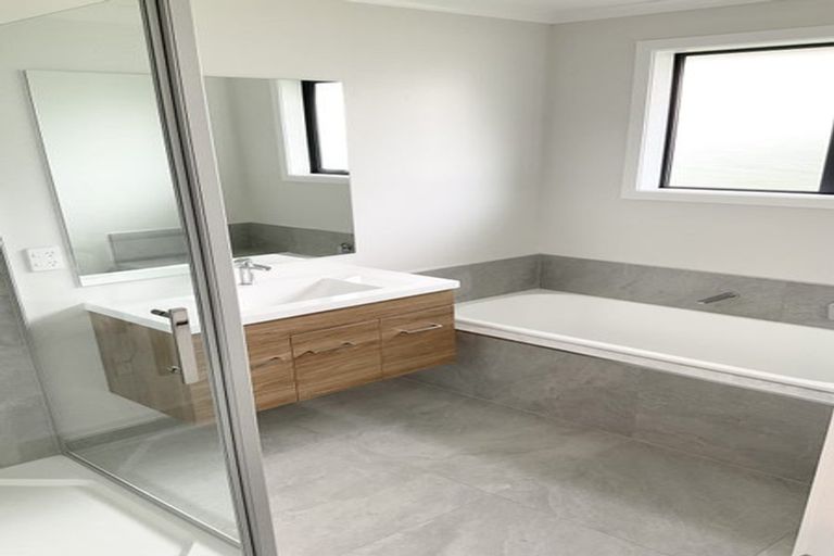 Photo of property in 74a Westminster Road, Wainuiomata, Lower Hutt, 5014