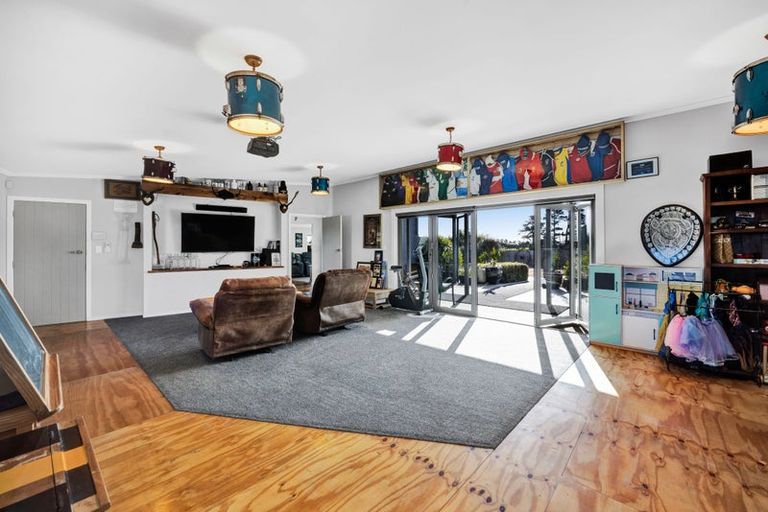 Photo of property in 280 Austin Road, Normanby, Hawera, 4673