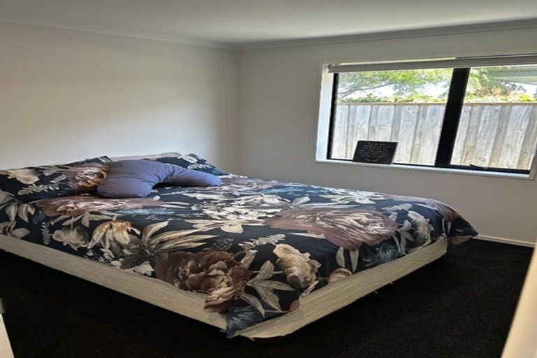 Photo of property in 1 Waireka Street, Pegasus, 7612