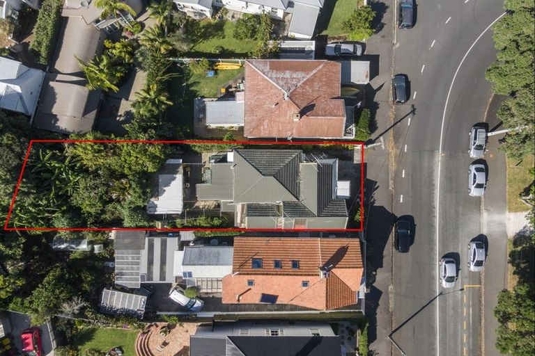 Photo of property in 4 Cheltenham Road, Devonport, Auckland, 0624