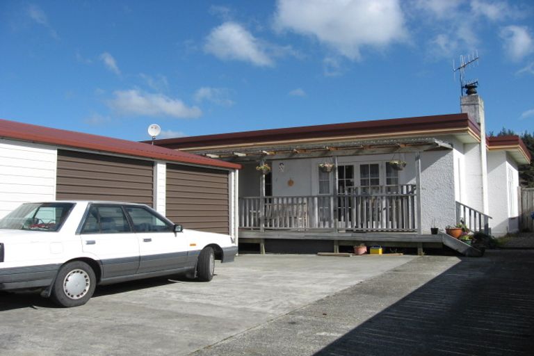 Photo of property in 62 Bledisloe Crescent, Wainuiomata, Lower Hutt, 5014