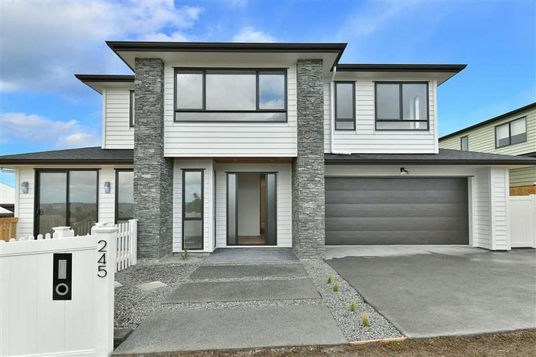 Photo of property in 245 West Hoe Heights, Orewa, 0931