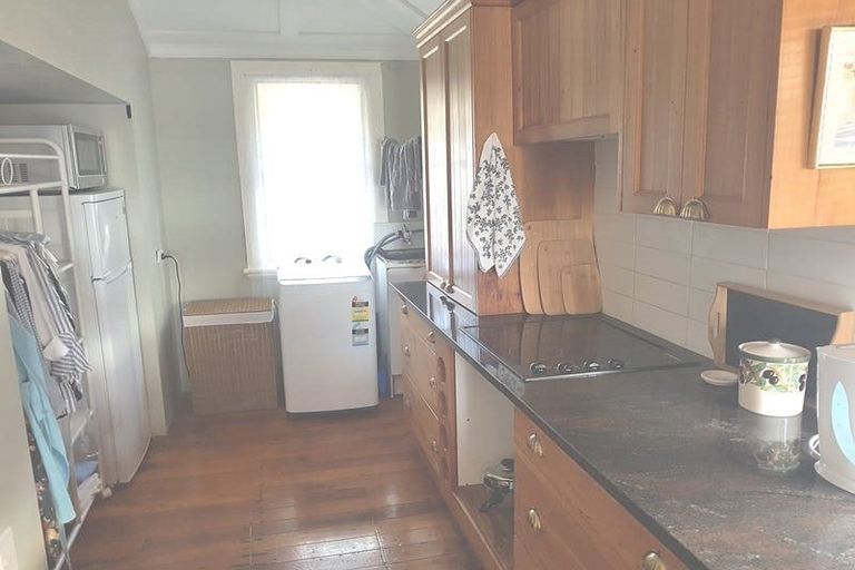 Photo of property in 11 Lansdowne Street, Bayswater, Auckland, 0622