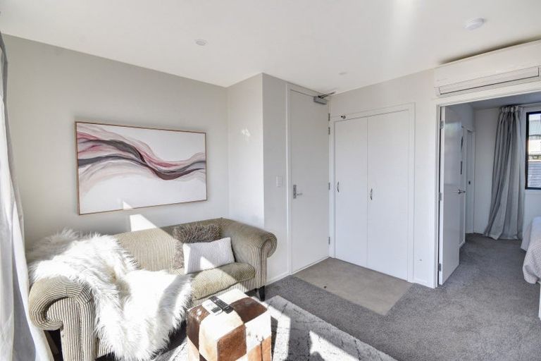 Photo of property in 1b Dey Street, Mosgiel, 9024