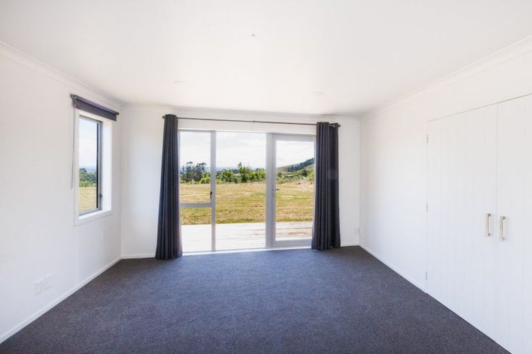 Photo of property in 8 Ridgeview Road, Aokautere, Palmerston North, 4471